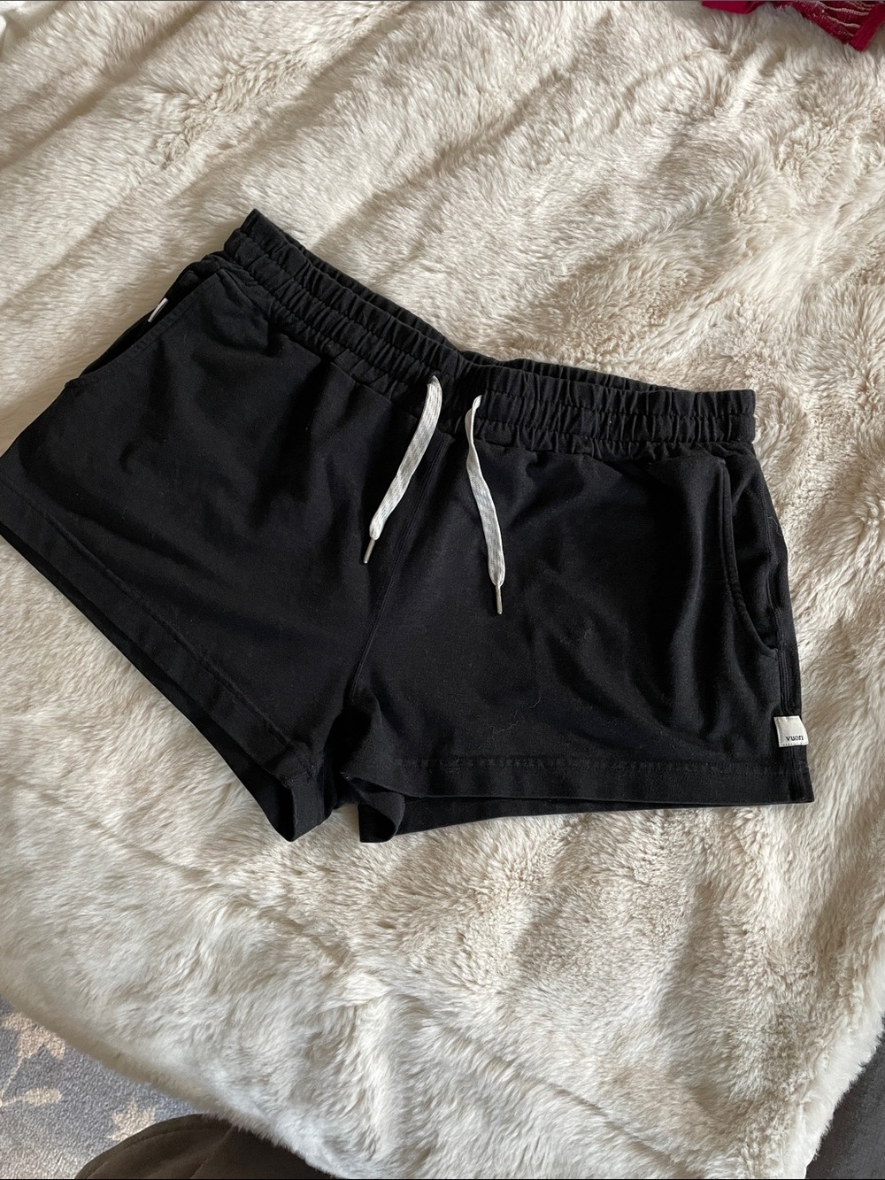 Vuori Shorts